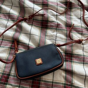 Dooney & Bourke Lexi Crossbody Bag